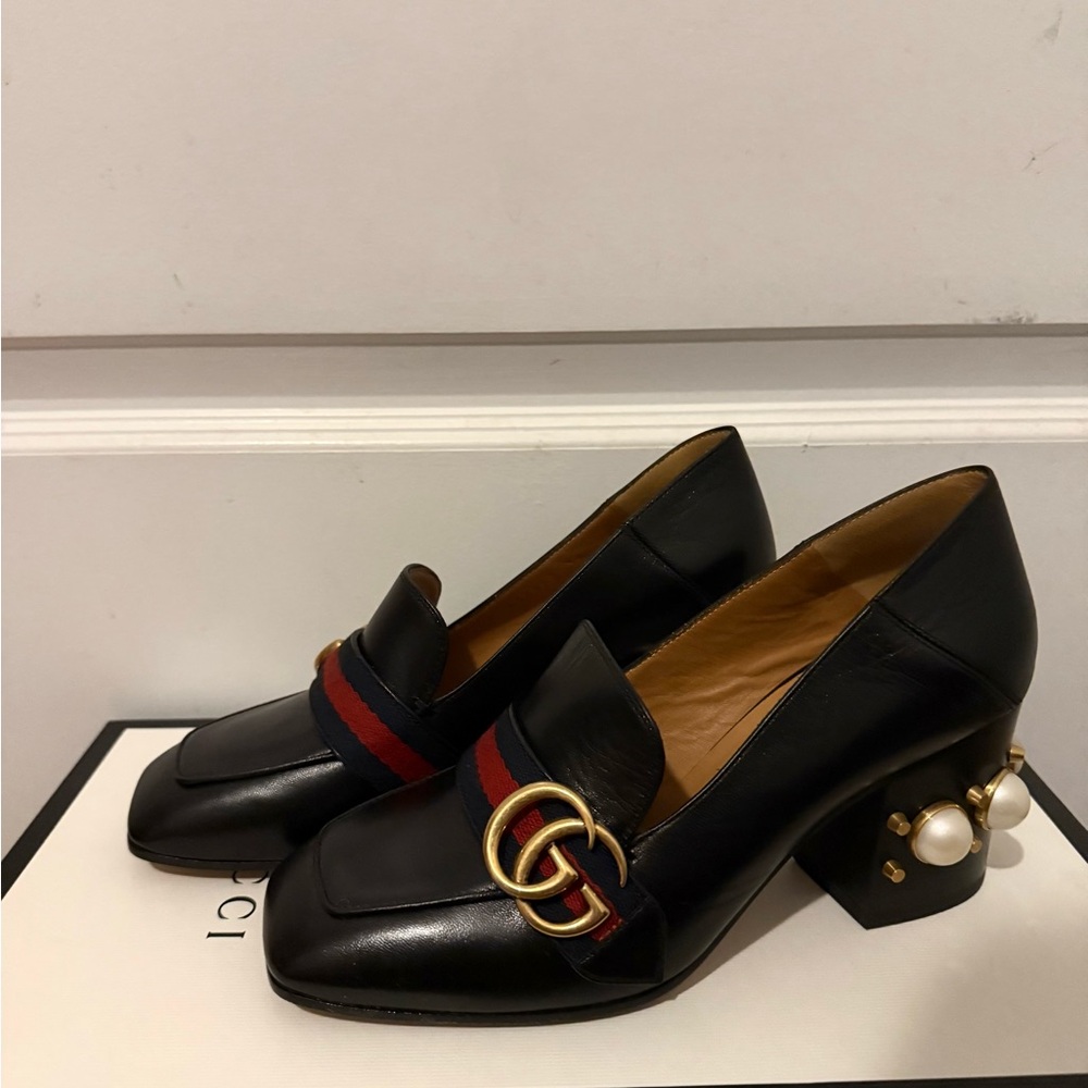 Gucci Pearl Leather Loafer Pumps